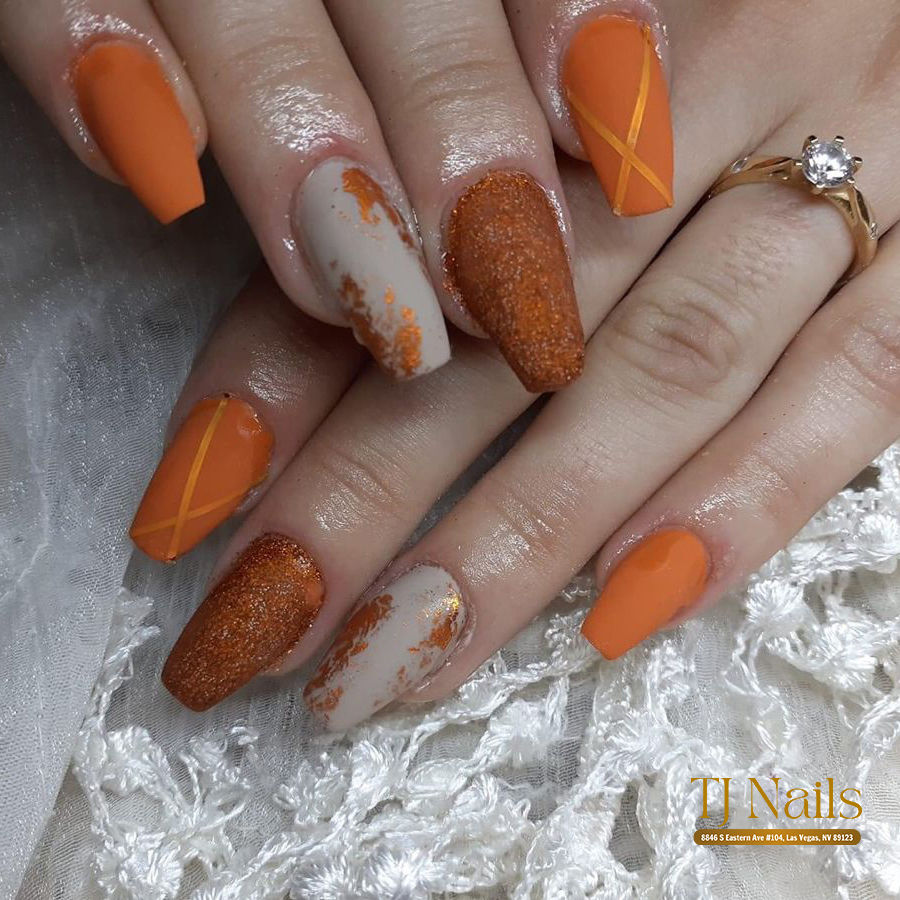 Halloween Nails | TJ Nails